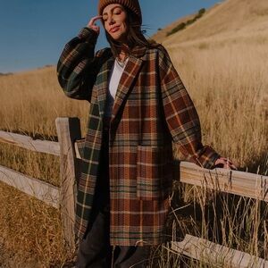 Scorpio 2.0 Half + Half Oversized Coat in Pine + Brown